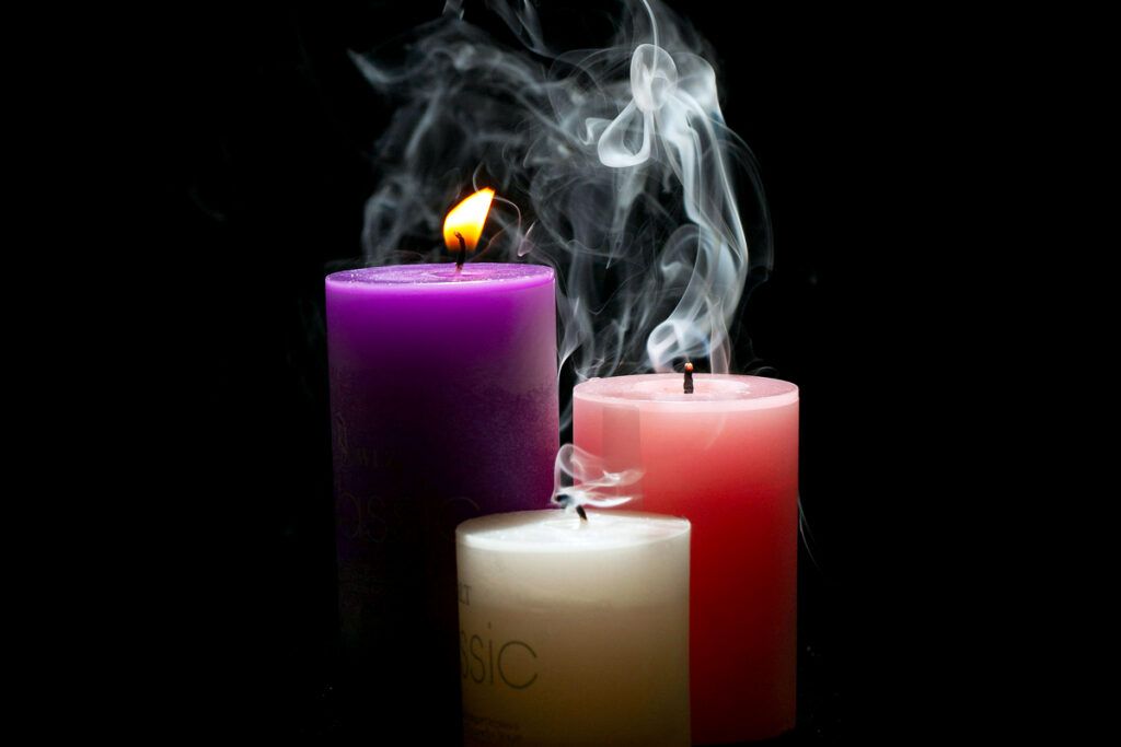 Smoking candles